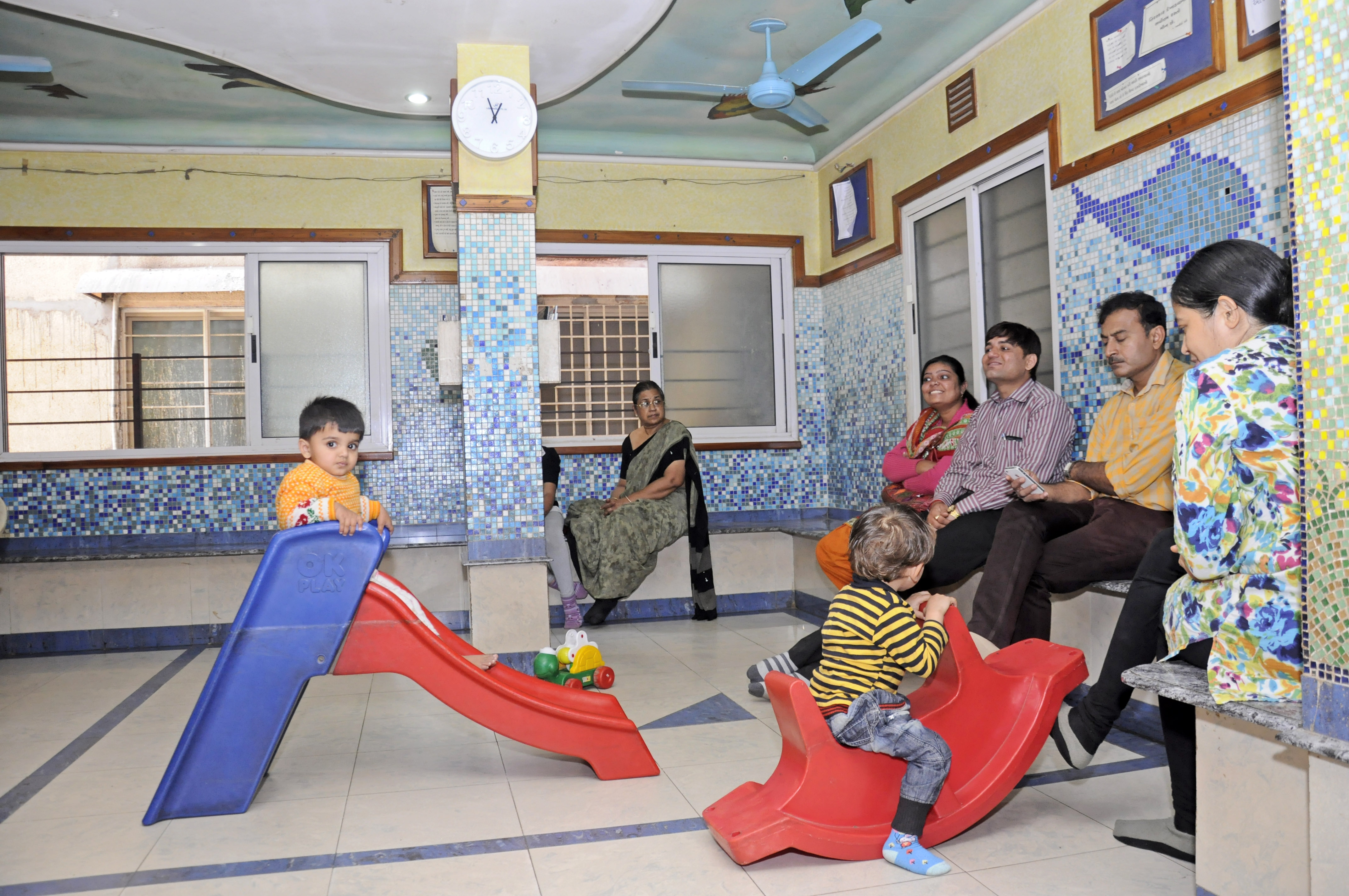 kalrav-hospital-waiting-area2